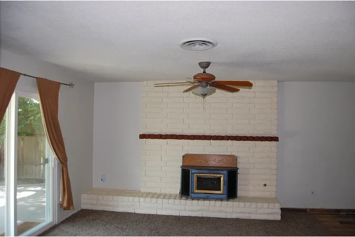 $1100 : 3 bedrooms, 2 bath image 7