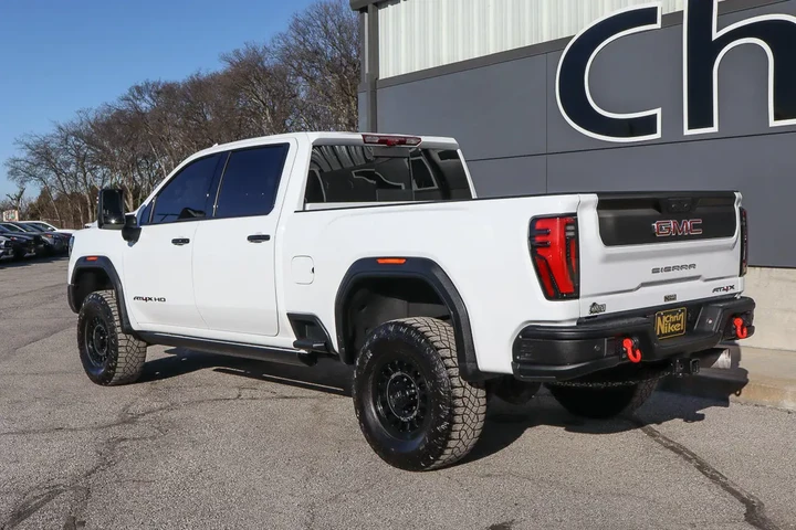 $82988 : 2024 Sierra 2500HD 4WD Crew C image 6