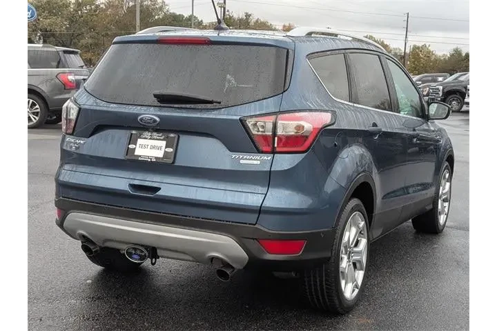$13992 : Ford Escape 2018 Titanium 4d image 3