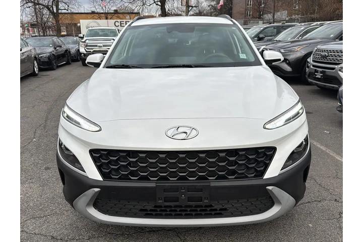 $18990 : Hyundai KONA 2023 AWD SEL 4d image 2