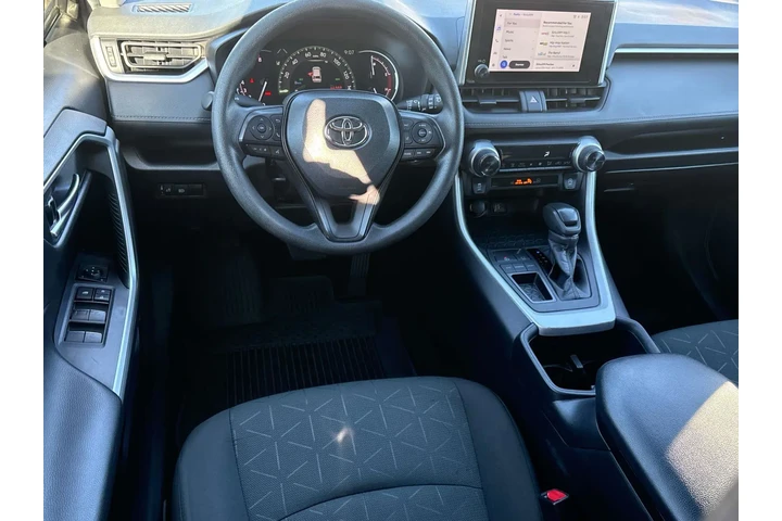 $28479 : Toyota RAV4 2024 XLE 4dr SUV image 9