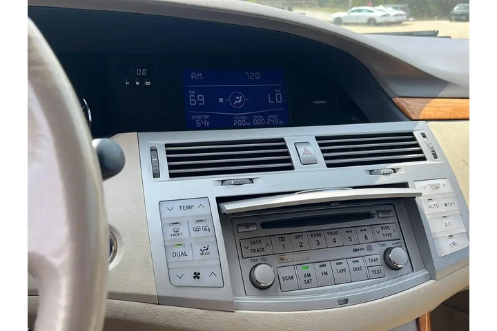 $7970 : Toyota Avalon 2007 XL 4dr Se image 5