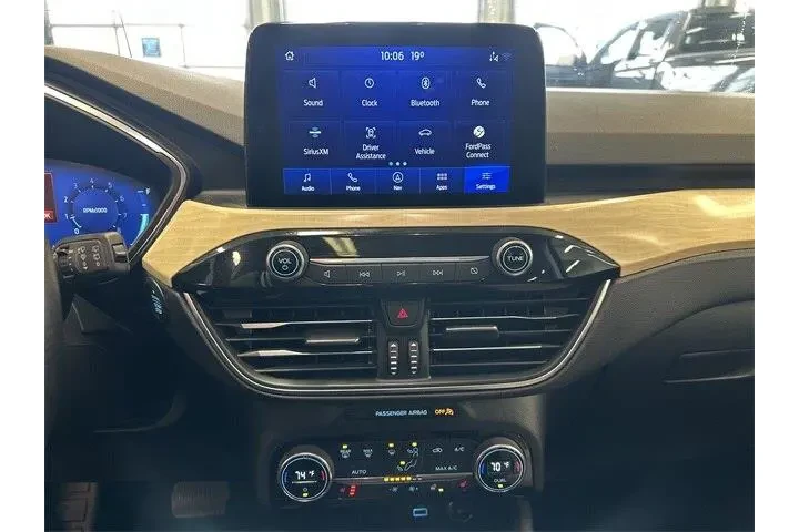 $17500 : Ford Escape 2021 AWD Titaniu image 3