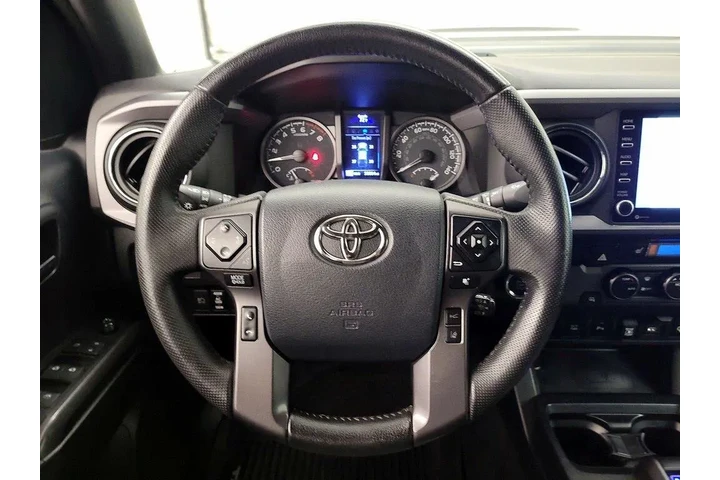 $31998 : Toyota Tacoma 2020 4x2 TRD S image 10