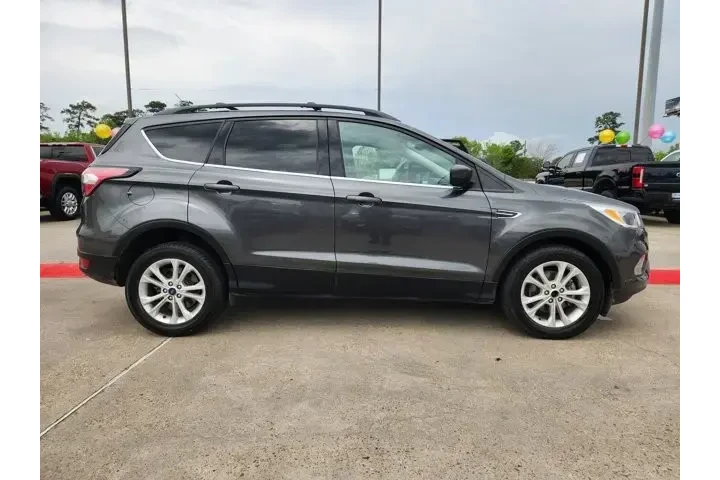 $12823 : Ford Escape 2018 SE 4dr SUV image 4