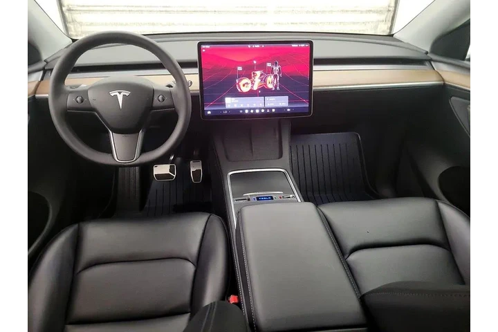 $33998 : Tesla Model Y 2024 Long Rang image 9