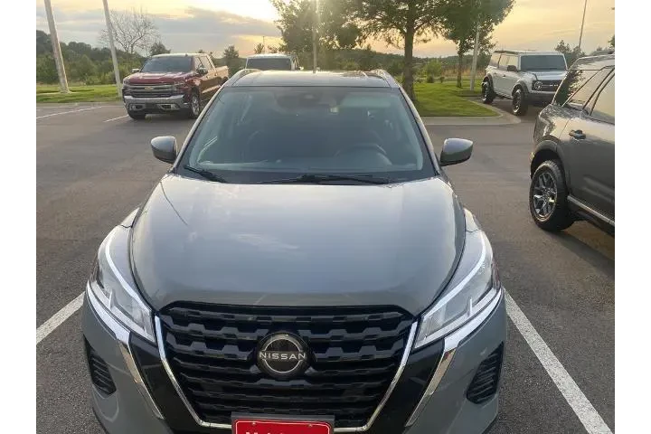 $14875 : Nissan Kicks 2022 SV 4dr Cro image 4