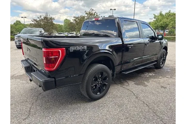 $36735 : Ford F-150 2023 4x4 XL 4dr S image 9