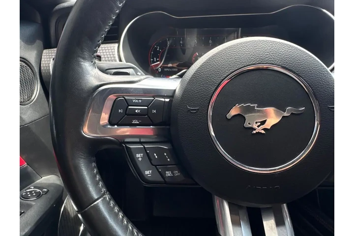 2022 Mustang GT Premium Coupe image 7