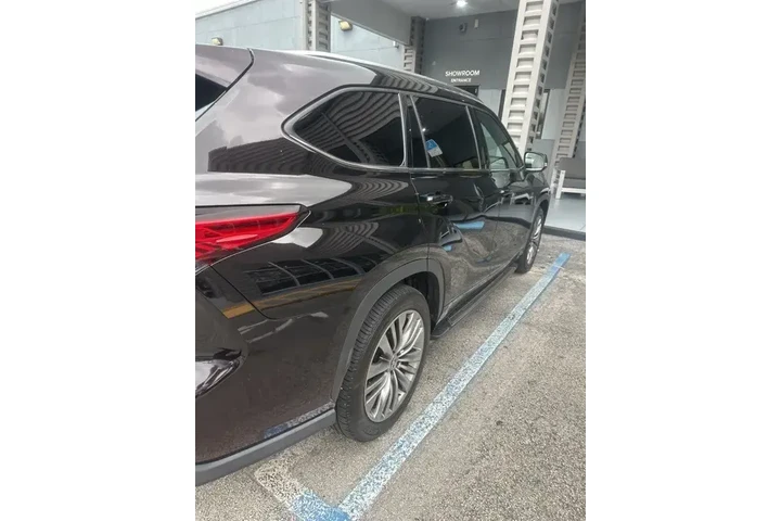 $35990 : Toyota Highlander 2021 Plati image 4