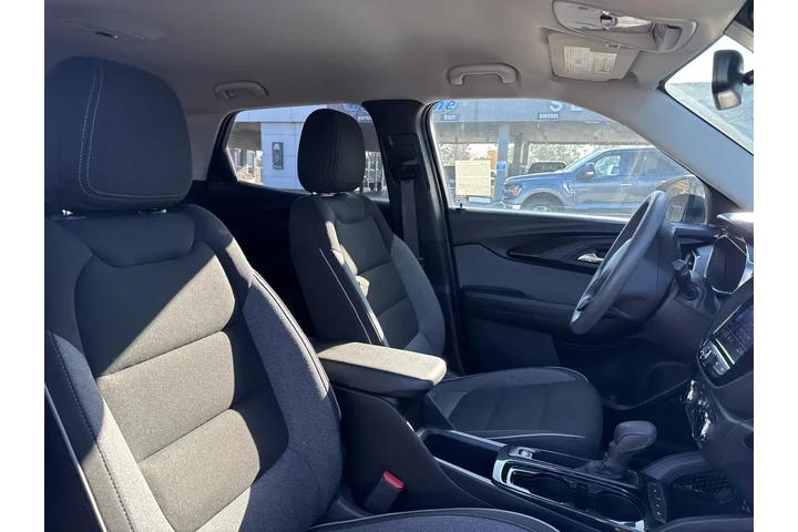 $17999 : Chevrolet Trailblazer 2022 L image 8