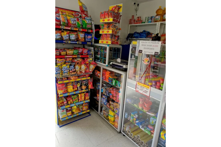 $30000000 : Venta de supermercado y fruver image 3