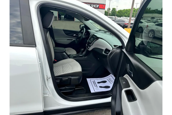 $15900 : 2020 Equinox FWD 4dr LS w/1LS image 6