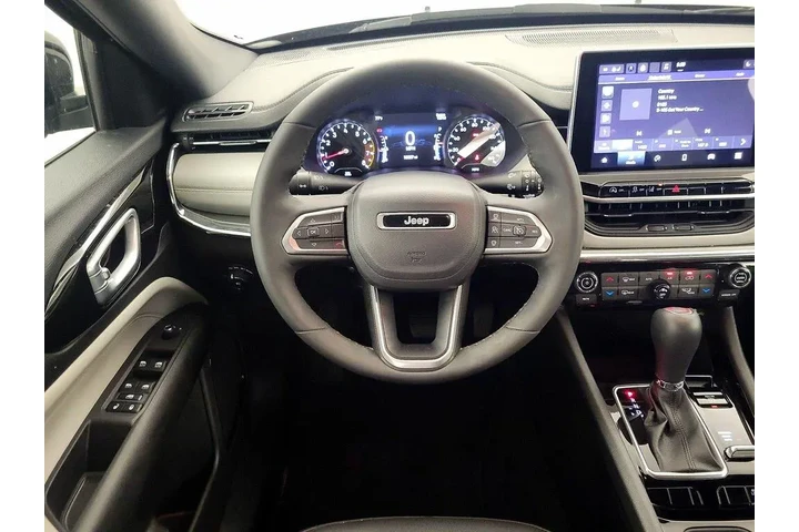 $25998 : Jeep Compass 2023 4x4 Limite image 10