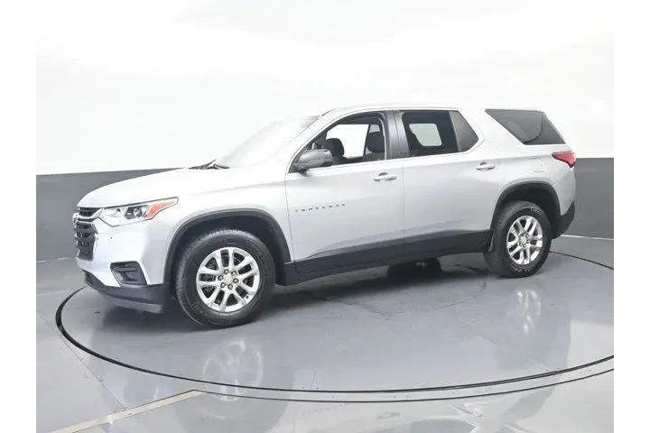 $18050 : Chevrolet Traverse 2021 LS 4 image 2