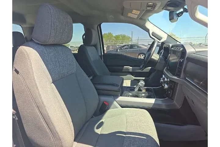 $32999 : Ford F-150 Lightning 2023 AW image 8