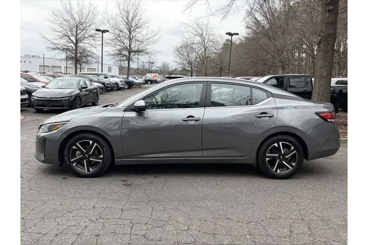 $17285 : Nissan Sentra 2024 SV 4dr Se image 2