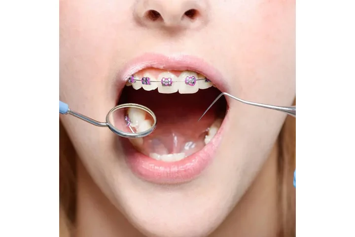 Dentista Cosmético image 1