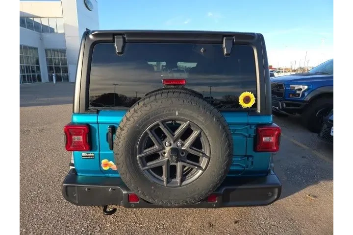 $37552 : Jeep Wrangler 2024 4x4 Sport image 4