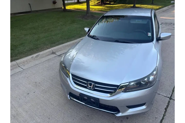 $9997 : 2013 Accord LX image 9