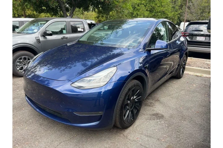 $27999 : Tesla Model Y 2023 AWD 4dr C image 1