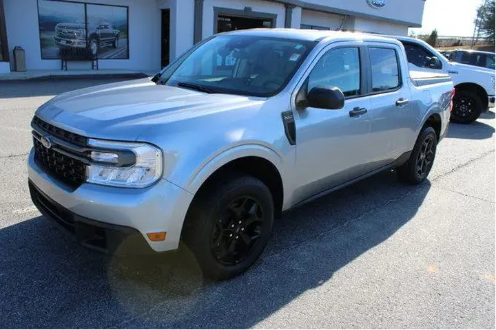 $27991 : Ford Maverick 2024 AWD XLT 4 image 2