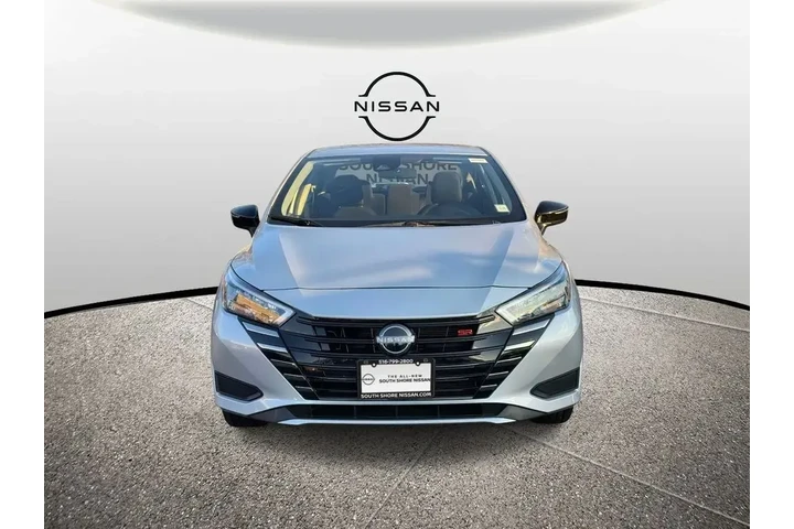 $16795 : Nissan Versa 2025 SR 4dr Sed image 2