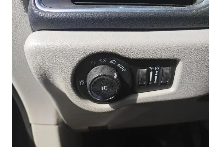 $23161 : Chrysler Pacifica Hybrid 201 image 10