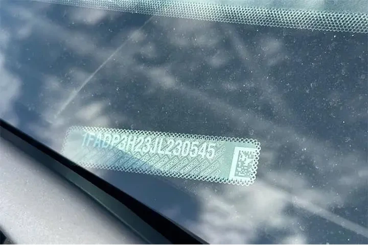 $13871 : Ford Focus 2018 SEL 4dr Seda image 3