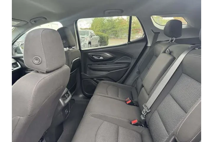 $20865 : GMC Terrain 2023 AWD SLE 4dr image 9