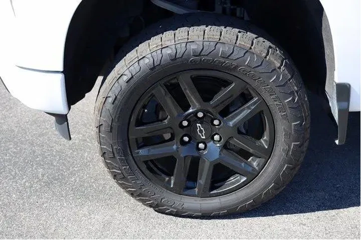 $38178 : Chevrolet Silverado 1500 202 image 10