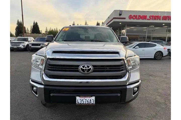 $24795 : Toyota Tundra 2014 4x4 SR5 4 image 2