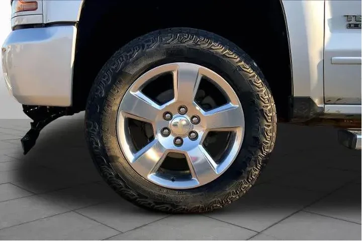$19243 : Chevrolet Silverado 1500 201 image 10