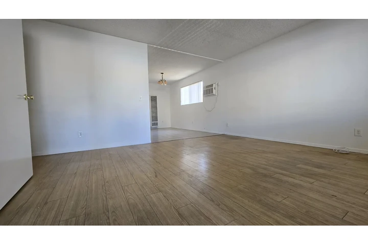$1600 : APARTAMENTO DE 1 RECÁMARA image 4