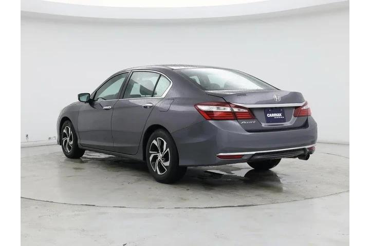 $17998 : Honda Accord 2017 LX 4dr Sed image 2