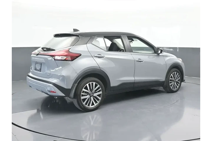 $12997 : Nissan Kicks 2023 SV 4dr Cro image 6