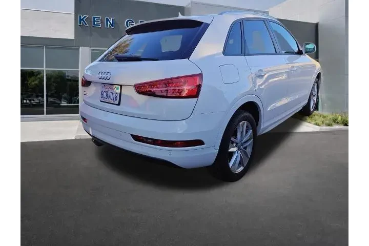 $15814 : Audi Q3 2018 2.0T Premium 4d image 3