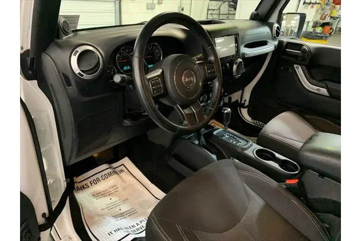 $19489 : Jeep Wrangler Unlimited 2014 image 9