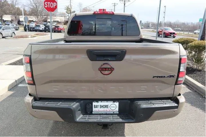 $33720 : Nissan Frontier 2023 4x4 SV image 7