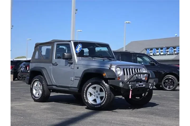 $12022 : Jeep Wrangler 2013 4x4 Sport image 2