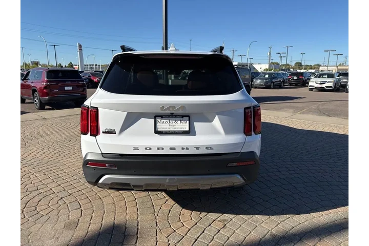 $38998 : 2022 Sorento X-Line SX Presti image 6