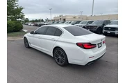 $26000 : BMW 5 Series 2022 530i 4dr S thumbnail