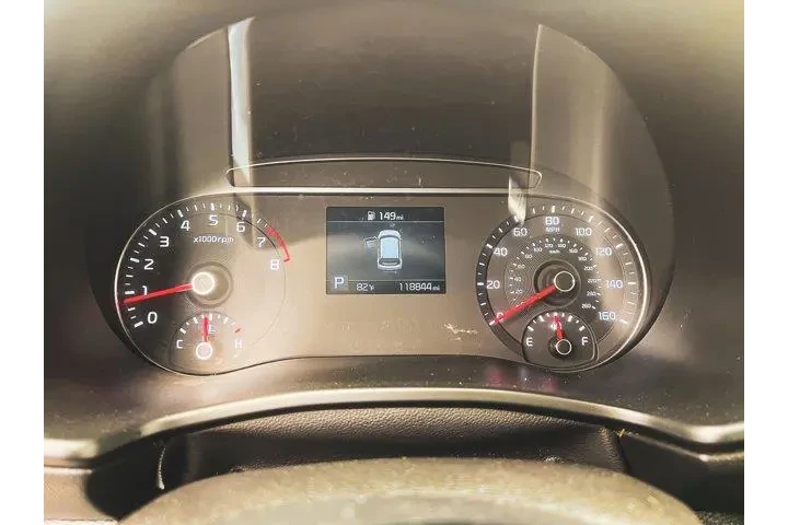 $11997 : Kia Soul 2022 LX 4dr Crossov image 10