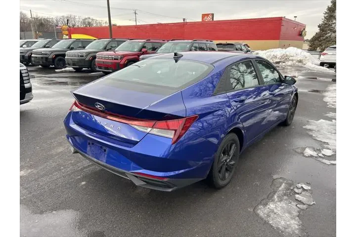 $19900 : Hyundai ELANTRA 2023 SEL 4dr image 3