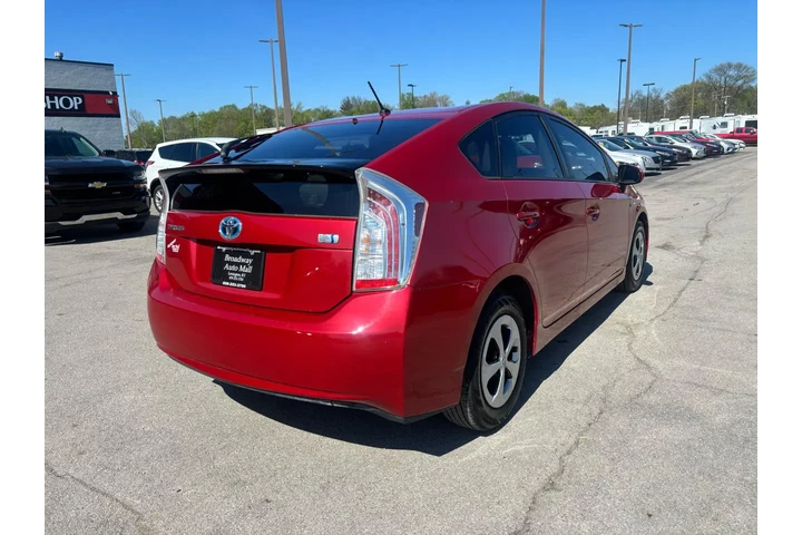 2013 Prius 5dr HB Persona (Na image 2