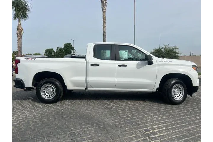 $31995 : Chevrolet Silverado 1500 202 image 5