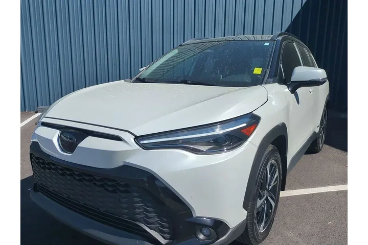 $32888 : Toyota Corolla Cross Hybrid image 2