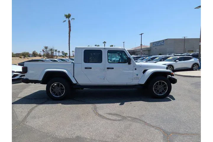 $37000 : Jeep Gladiator 2020 4x4 Over image 6