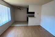 $1700 : HAWTHORNE APT. 1 REC. thumbnail