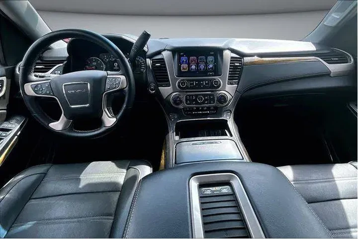 $31000 : GMC Yukon XL 2017 4x4 Denali image 7